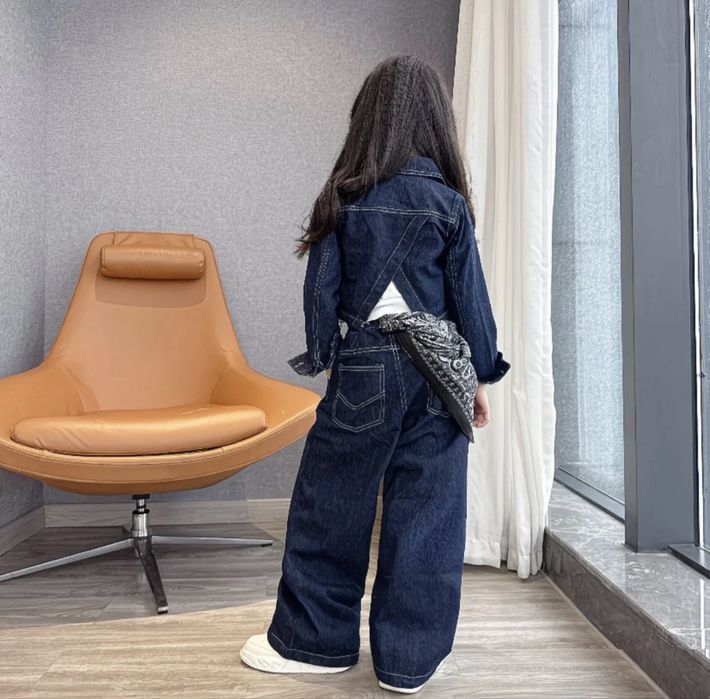 Джинсовая двойка для девочек