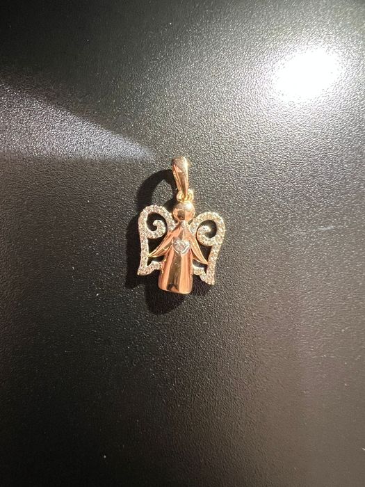 Продам золотой кулон