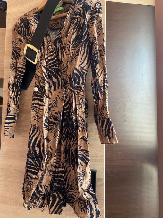 Стилна официална рокля