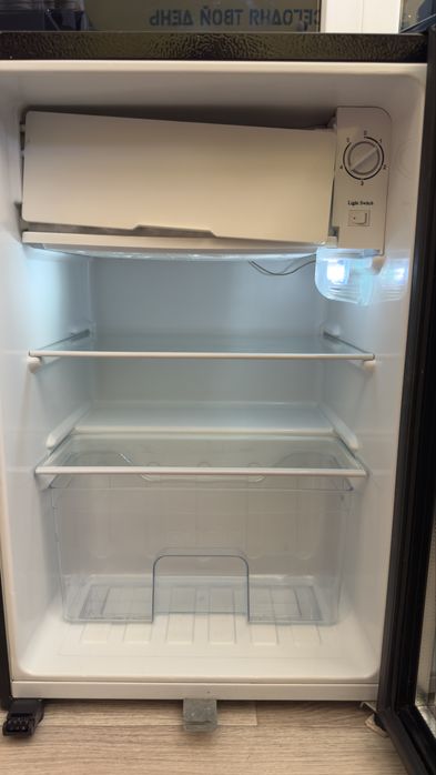 Холодильник Leadbros