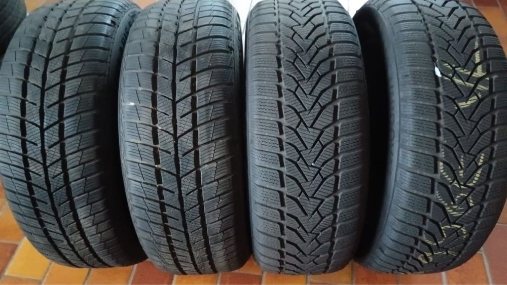 Set 4 anvelope 215/55 R17 Barum și Uniroyal – DOT 2023-2024