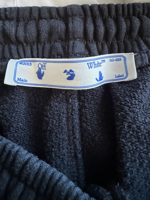 Off-White 100% оригинални къси панталонки