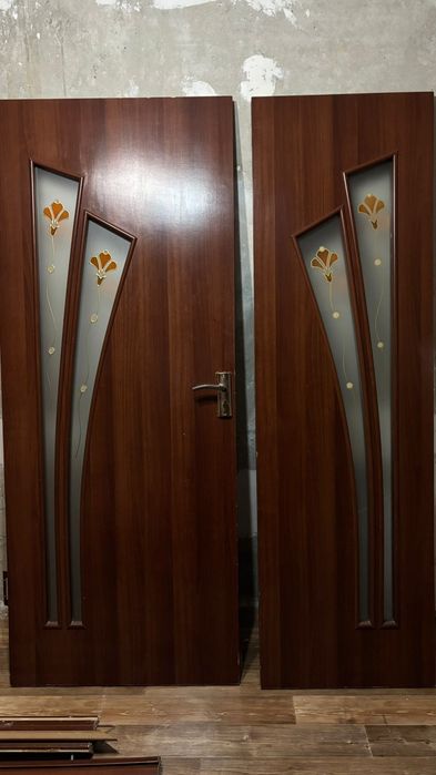 Продам двери в хорошем состояние