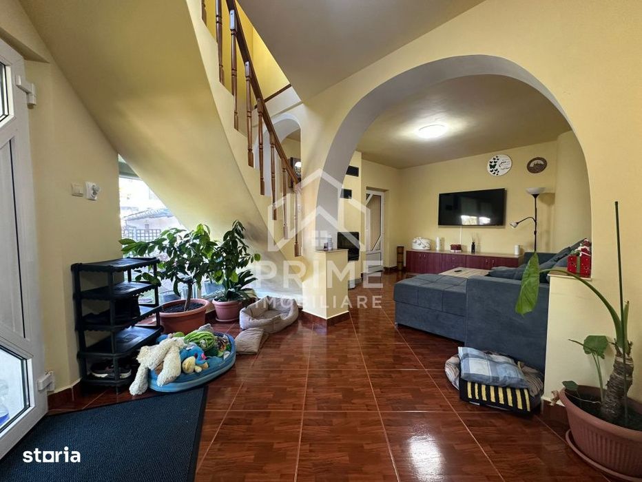 Casa Duplex 195 mp| 387 teren| zona Cetate