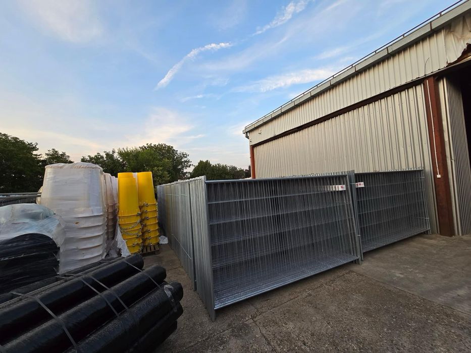 Panou garduri provizoriu mobile imprejmuire santier