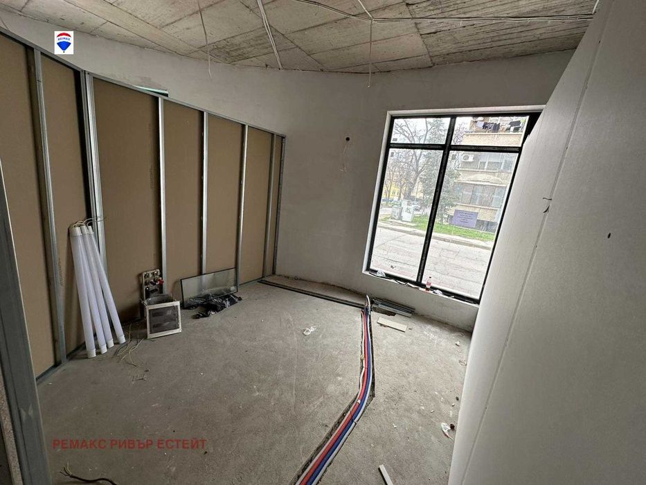 Продава се Офис в Русе, Широк център - 75 кв.м за 1200 €/кв.м - Снимка #3