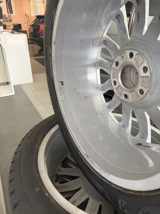 Диски/Шины Cadillac Escalade r22 Bridgestone Blizzak