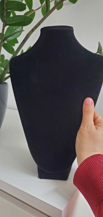 Suport expunere bijuterii coliere și lănțișoare