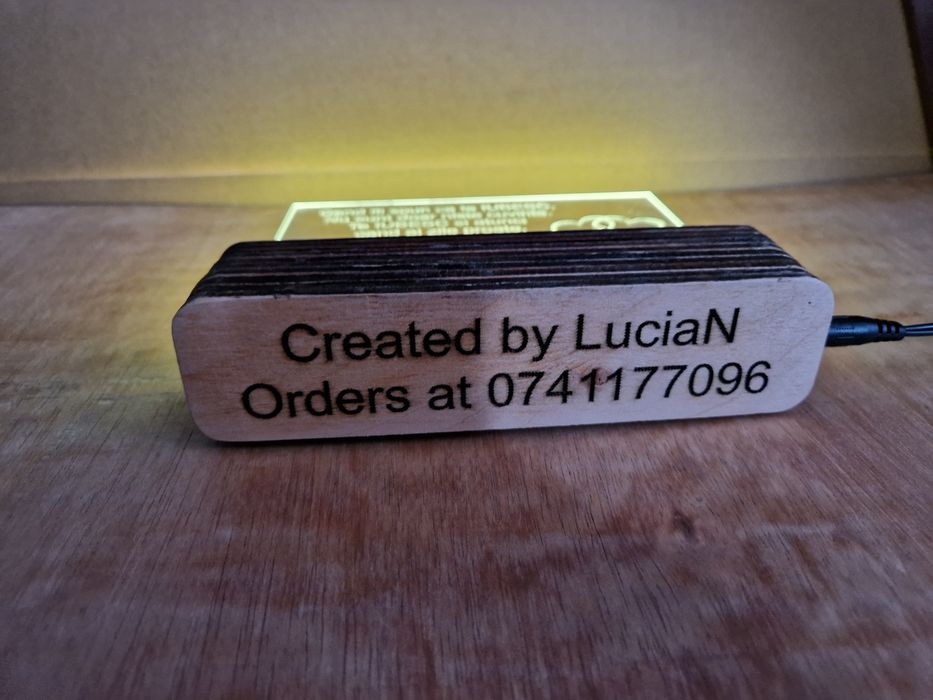 Placheta personalizata iluminata cu LED