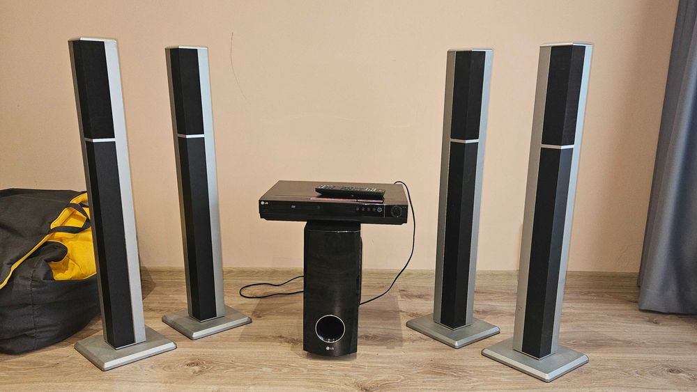 Домашно кино LG DVD HT503 с колони/5.1 Surround/
