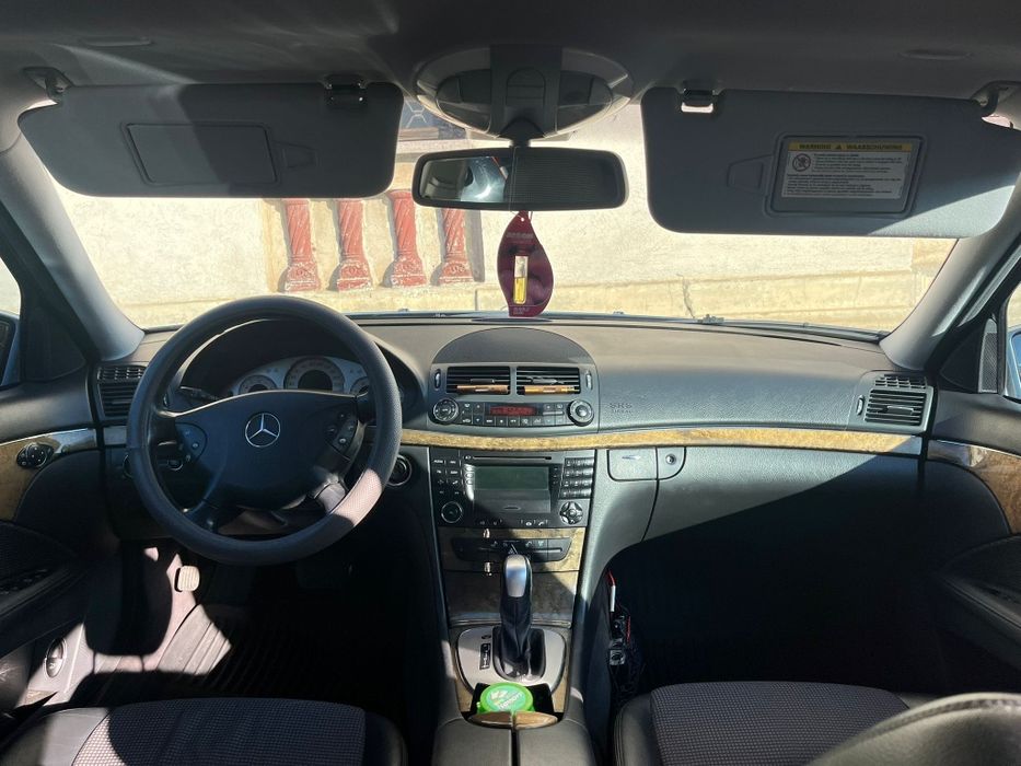 Mercedes E220 W211