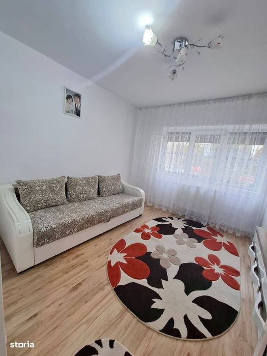 De vanzare apartament cu 3 camere, zona Episcopiei, mobilat și utilat