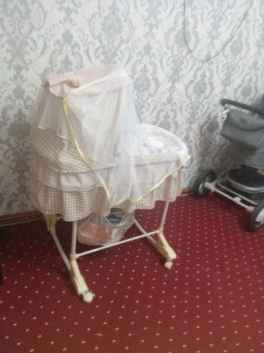 Срочно продам детскую кроватку