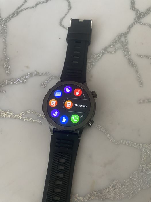 Продам смарт часы hoco