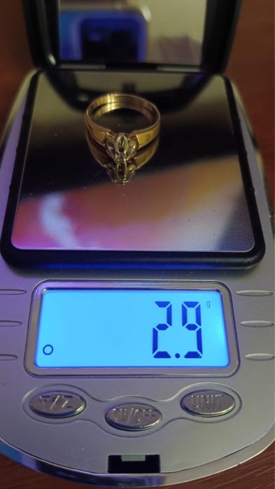 Продам золотые изделия