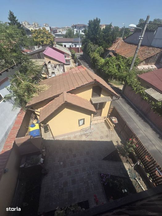 Vila P +E Cartier Rovine, Craiova