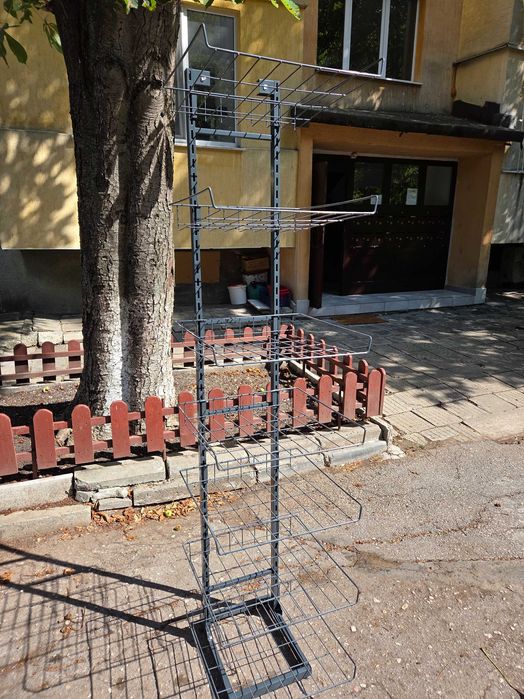 Стелажи с телени кошници