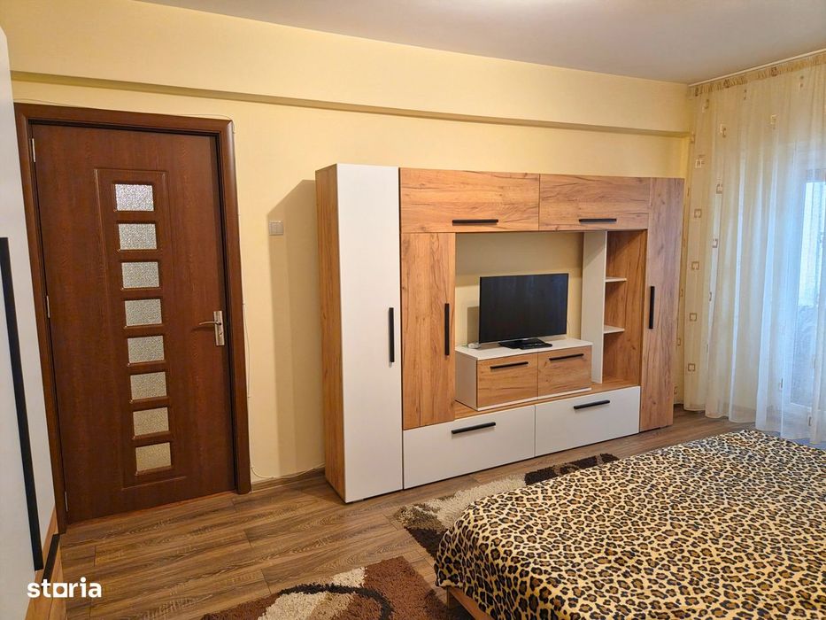 Garsoniera De Inchiriat - Nord - Parter - Centrala Proprie