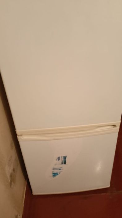 Продаю холодильник