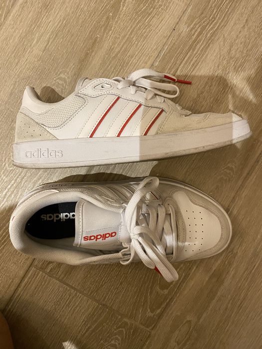 Adidasi dama albi