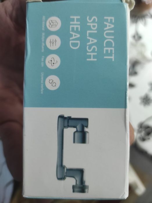 Adaptor robiet rotativ