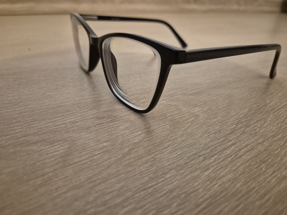 Дамски очила с диоптър, дамски диоптрични очила