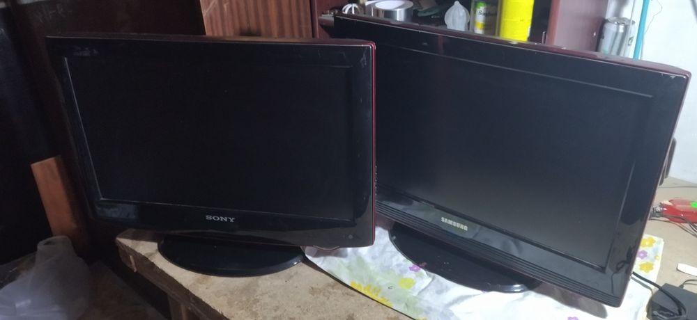 Продам два телевизора на запчасти