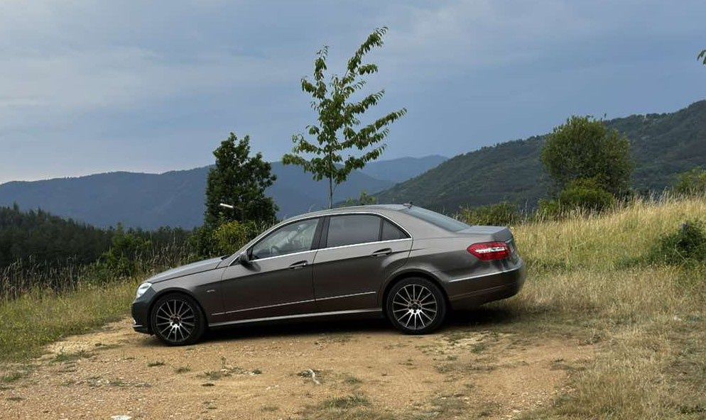 Mercedes Benc E220 CDI - 7900 €