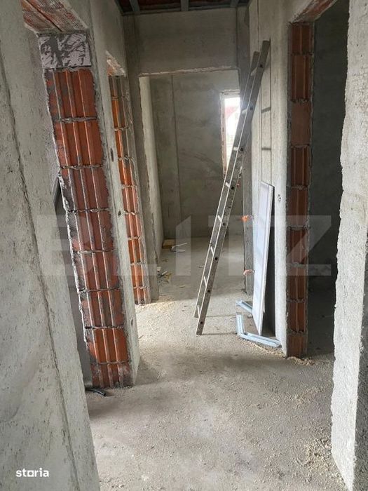 Duplex de vanzare, cu 4 camere, 114 mp util, 250 mp teren, zona Ipotes
