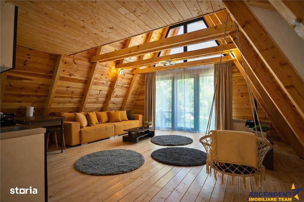 Ansamblu de 3 case, tip A frame, Moieciu de Jos, constructie 2025