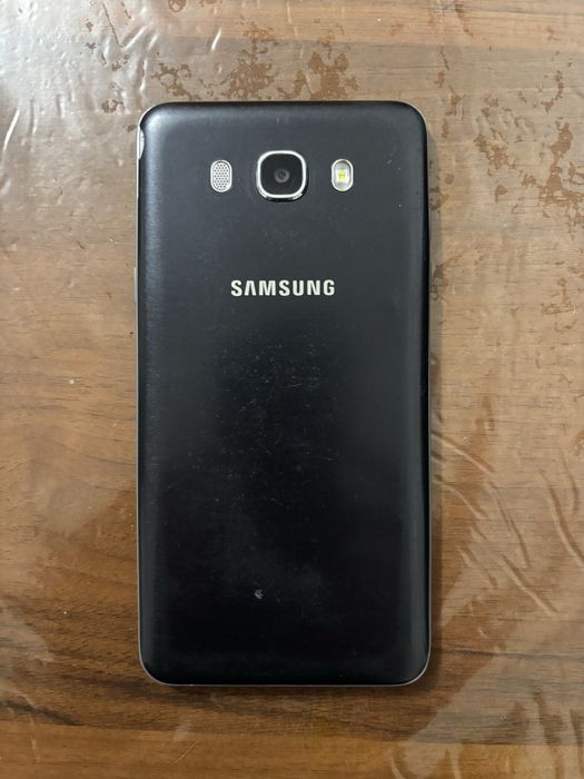Продам Samsung j7 2016