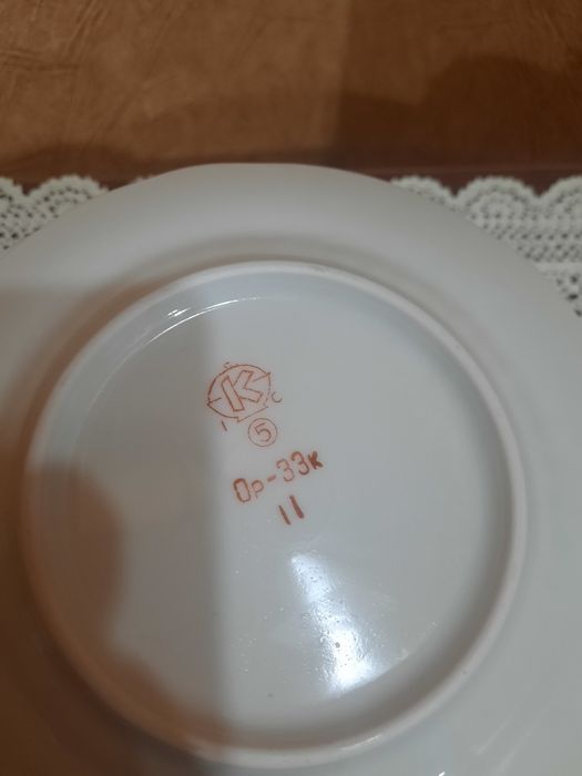 Тарелочки для десертов или под  чайные  чашки, Коростенский ФЗ. В абсо