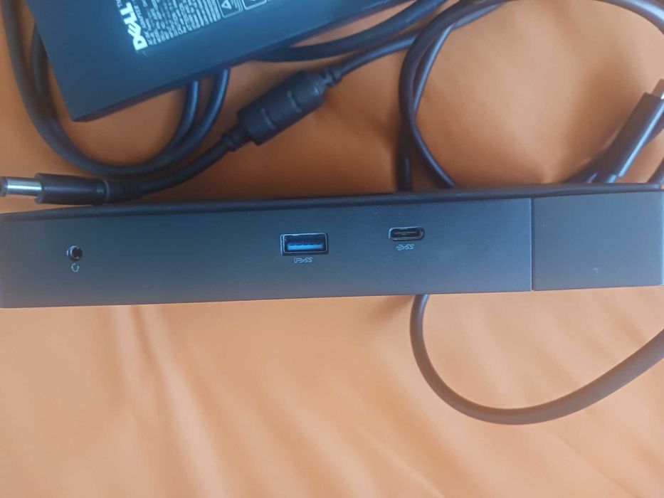 Докинг станция dell k20a и оригинално зарядно