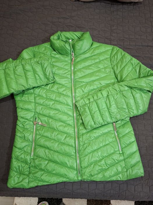 Пролетно олекотено яке20евро