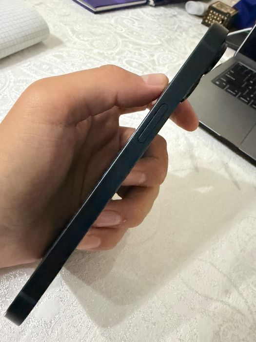Iphone 13 в хорошем состоянии