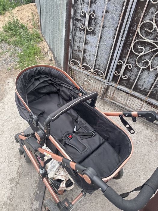 Продам коляску belecoo в отличном состоянии