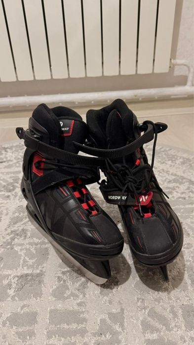 Продам Коньки (25000₸) торг есть!