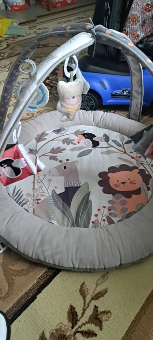 Продам  коврик развивающий