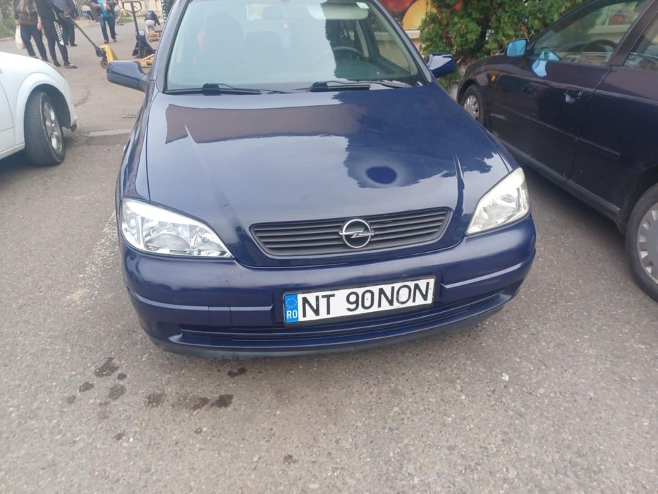 Vând Opel Astra G