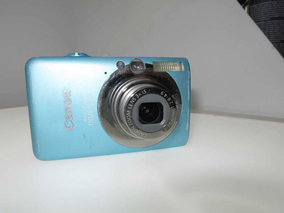 Canon IXUS 95 ултра компактен фотоапарат камера работи перфектно