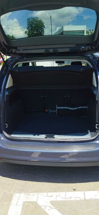 Vând Ford C-max an fabricație 2013