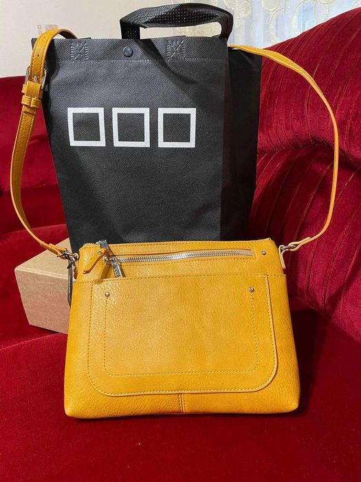 Дамска чанта на MISAKO