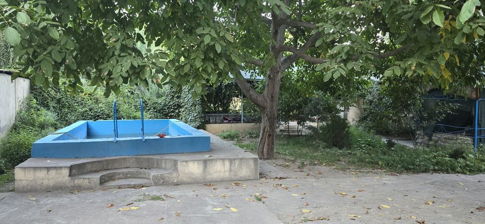 Продаётся дача на Чарваке