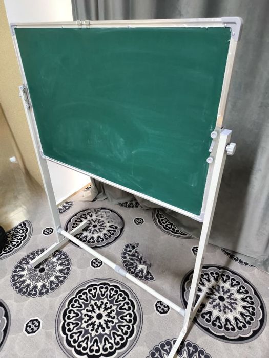 Пюпитр и доска меловая