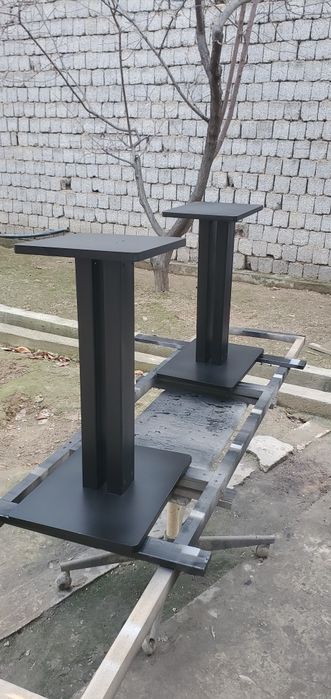 Стойки под колонки