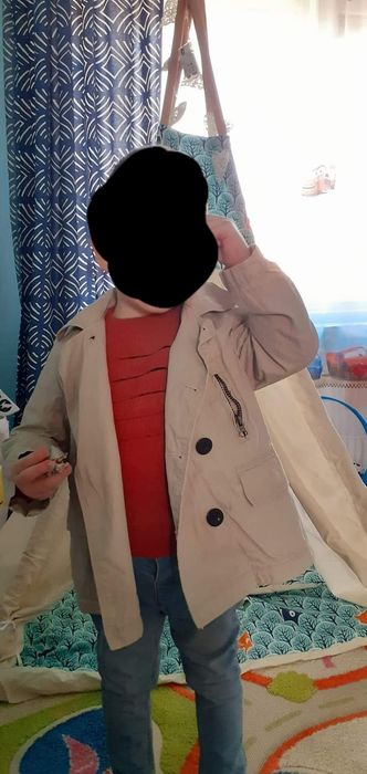Palton pt baiat Zara marimea 104