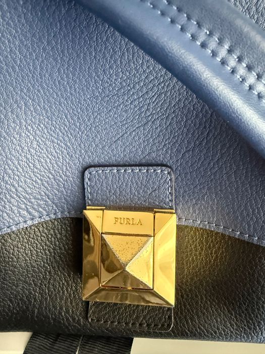 Чанта естествена кожа Furla