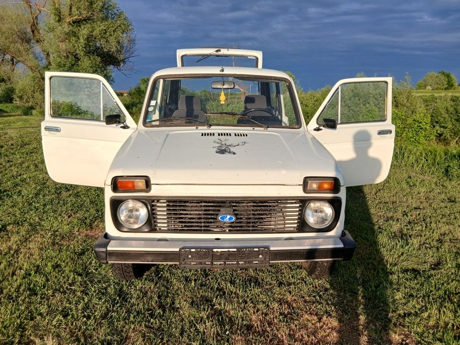 Vînd lada niva 4×4 vehicul istoric