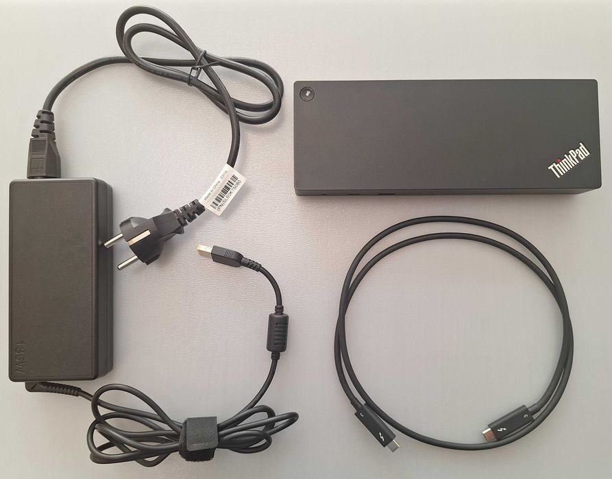 Lenovo ThinkPad Thunderbolt 3 Dock + Alimentator 135W si Cablu USB-C