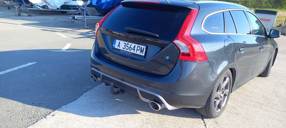 Volvo V60 2.4D5 230 к.с Polestar 4х4 R-desing автоматик